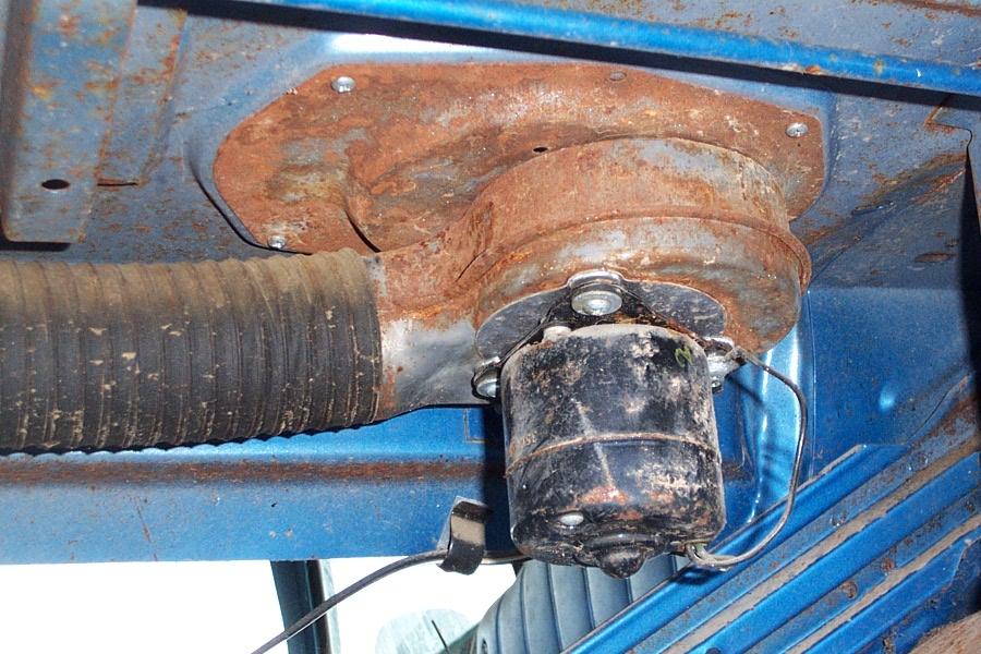 rear_defroster_mount_2.jpg