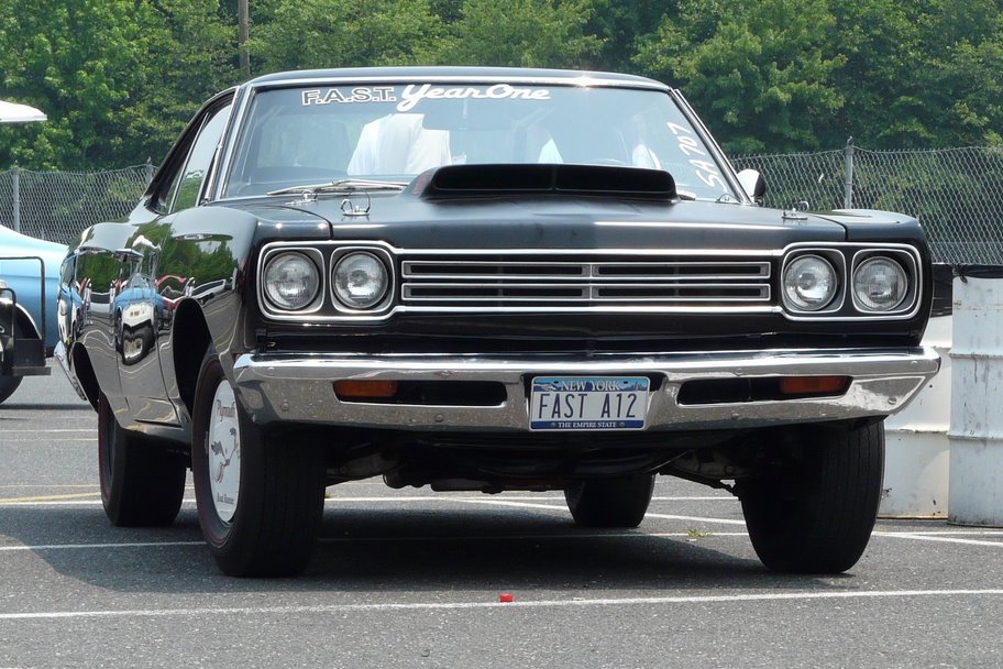 Mopar Road Runner_440 6BBL.JPG