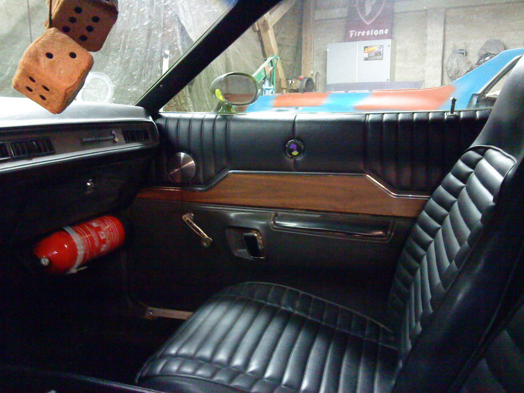 Interior-01.jpg