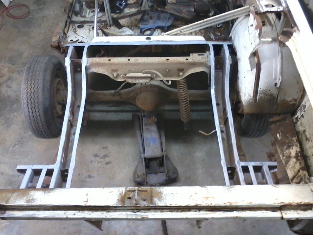 73 RR missing trunk pan.jpg