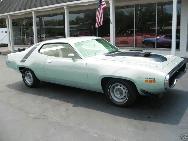 White-on-white-RR-383.jpg
